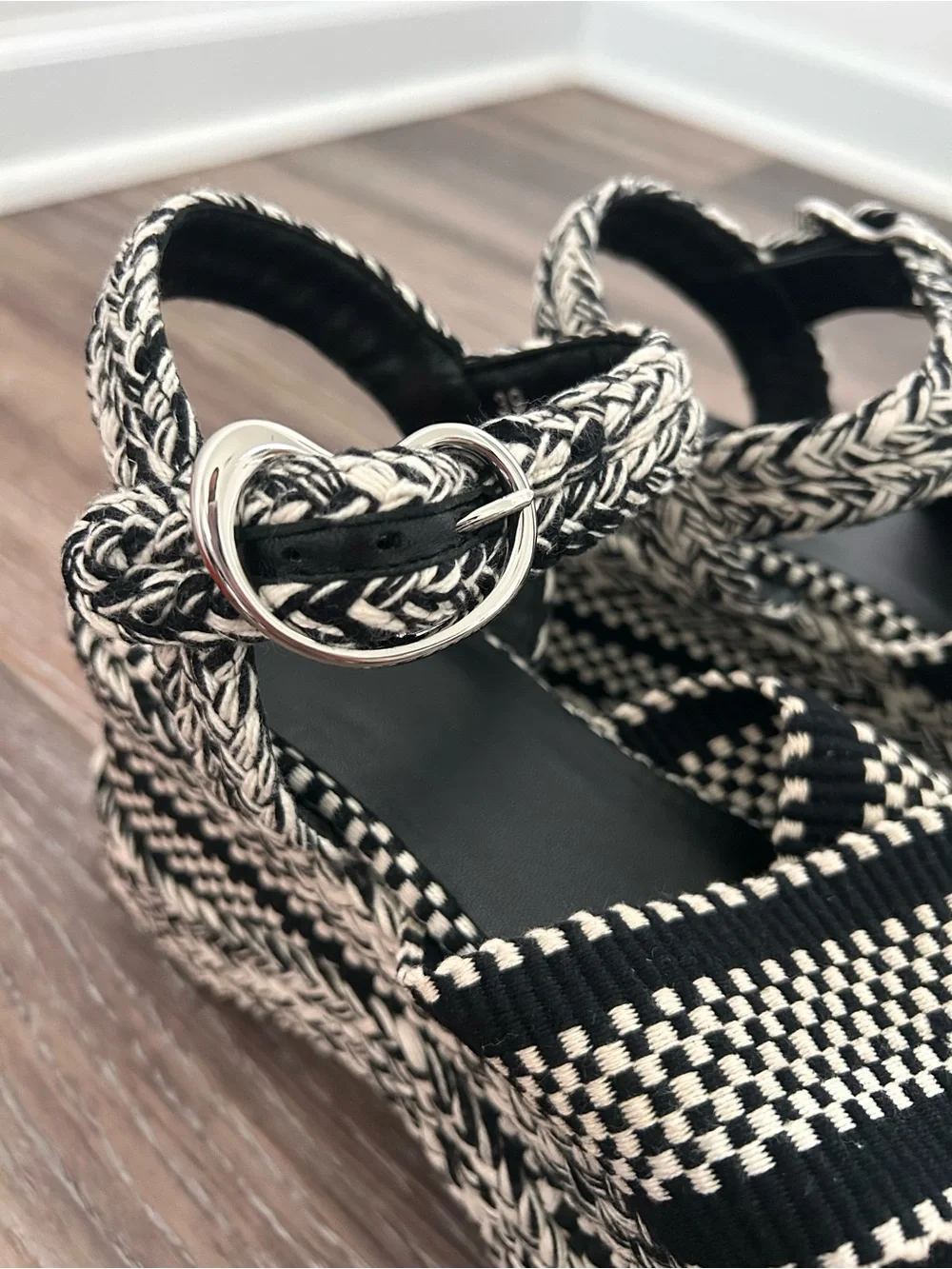Amambaih Carmen Free People Flatform Platform Sandals Ivory Black EU 39